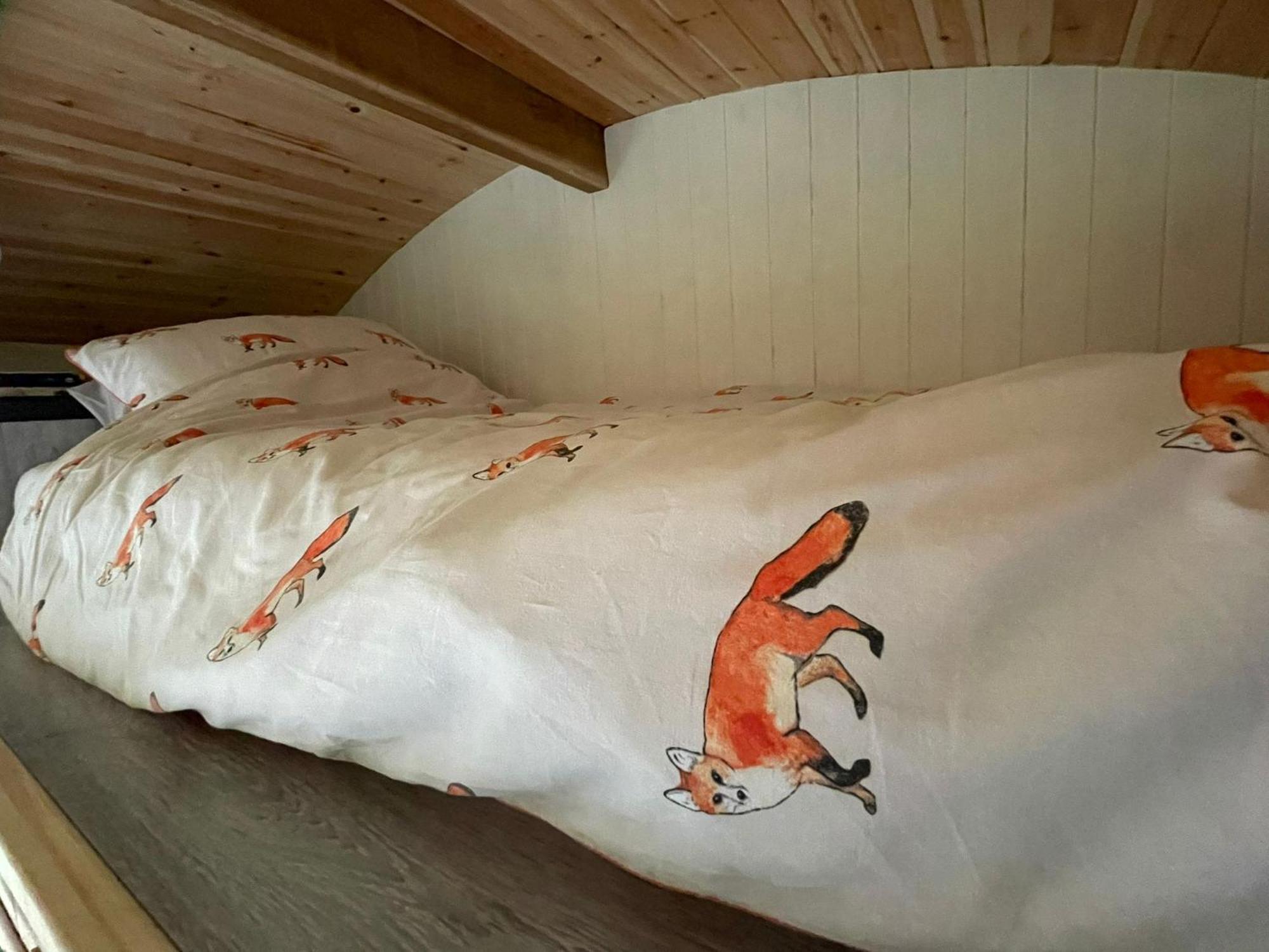 Beautiful Shepherd'S Hut - Lois Weedon Weston  Exteriér fotografie